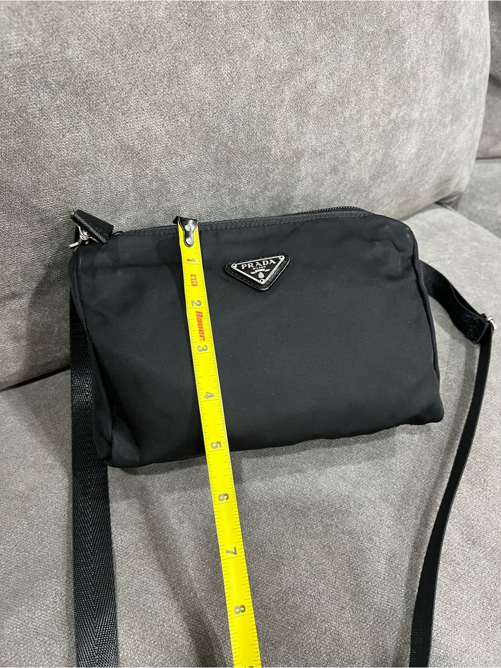 Prada bag - Picture 10 of 16